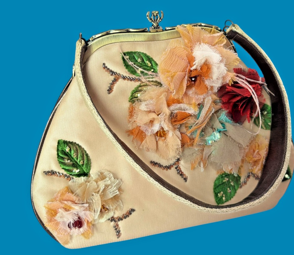 Vintage 90s Y2K Floral Applique Handbag 3D Flowers Beaded Frame Purse Boho Art